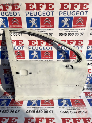 Peugeot 207 çıkma sağ ön kapı ✅