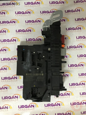 5DK011022-02 LU 2049065302  Mercedes-Benz C CLASS KONFOR ECU