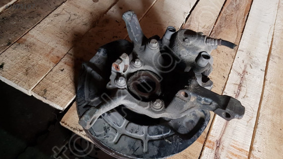 volvo 850 çıkma sağ ön taşıyıcı