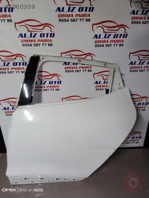 Renault Clio 4 sol arka kapı