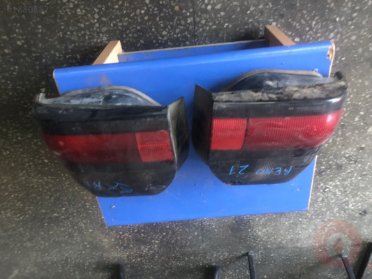 RENAULT 21 ARKA STOP
