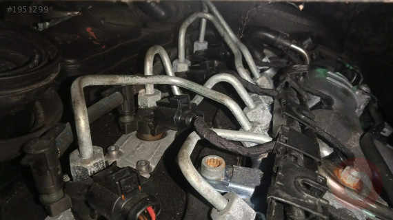 Passat Jetta,golf,Audi A3 2.0 dizel takım enjektor CBA motor