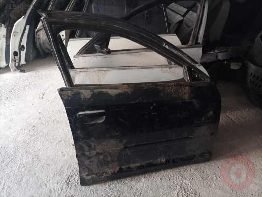 2005 Audi A3 sağ ön kapı çıkma orijinal