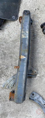 skoda rapid 2013-19 ön tampon demiri