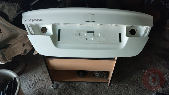 Honda Civic bagaj kapağı 2012 2016 hatasız