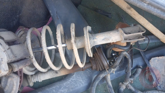 renault 21 çıkma amortisör kep yay takım