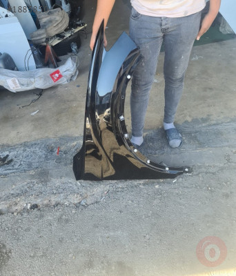 VW T-ROC SİYAH SAĞ ÖN ÇAMURLUK ORJİNAL BOYASIZ HATASIZ