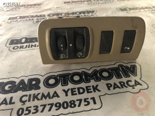 251637324R Renaolt fluence far anahtarı