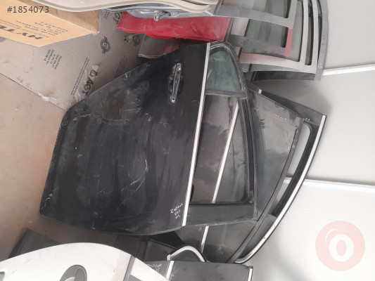 Opel insikna sağ arka kapı orjinal boyasız dolu