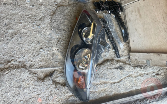 Nissan almera sol ön far lambası orijinal