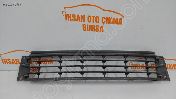 Polo 2015-2017 Ön Tampon Orta Izgarası 6C0853671A