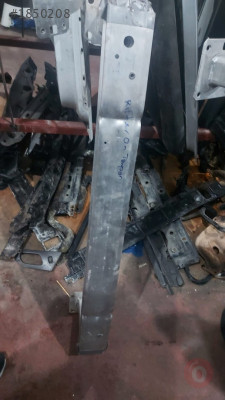 PEUGEOT RİFTER ORJİNAL ÇIKMA ÖN TAMPON DEMİRİ
