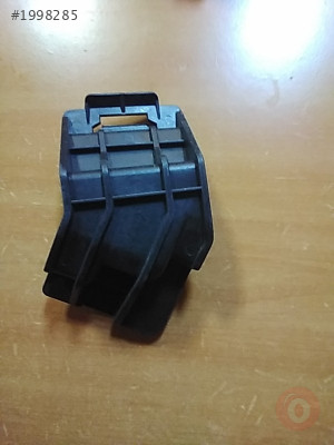 Toyota hulix 05-08 sağ far braket sağ sıfır