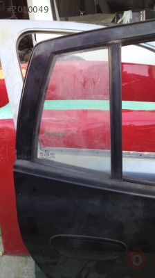 kia picanto sağ arka kelebek camı