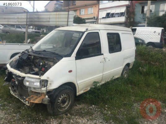 Nissan vanetta kapı camları