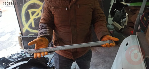 GOLF 4-BORA SAĞ ARKA KAPI ÇITASI VOLKSWAGEN ORJİNAL ÇIKMA