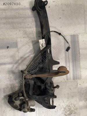 2003 SONRASI FORD FOCUS ARKA TABLA TAŞIYICI ÇIKMA