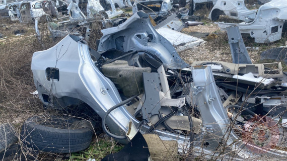 RENAULT LAGUNA  SOL ARKA KESME ÇAMURLUK OTO FEDAİ