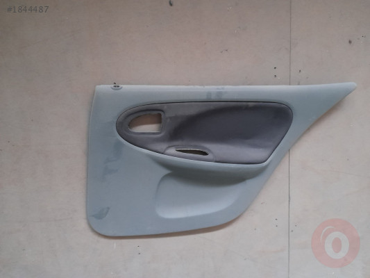 Reneult megane 1 sağ arka kapı kartonu
