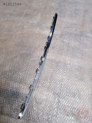 3G0853245D ÖN TAMPON SÜS ÇITASI