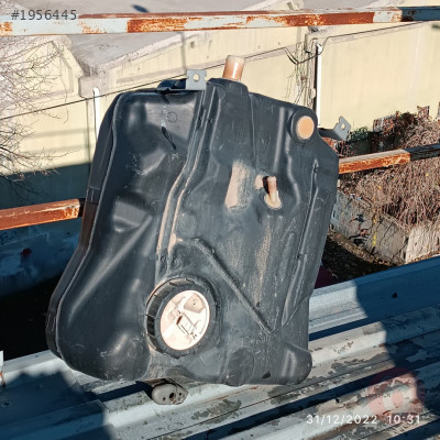 Av61-9002-bb 2015 Ford Focus 1.6 TDCi Diesel Fuel Tank