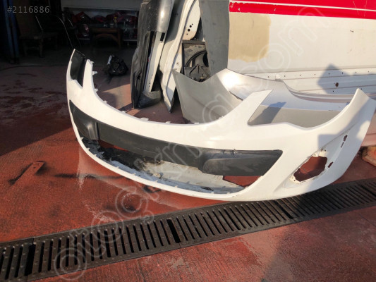 Opel corsa ön tampon çıkma orjinal