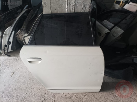 2003-2010 Audi A3  sağ arka kapı çıkma orijinal