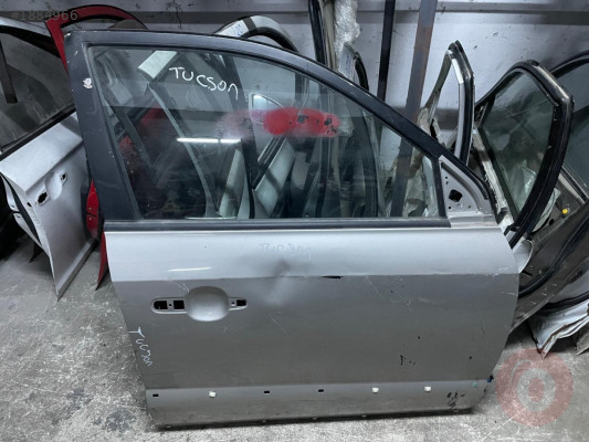 Hyundai Tucson sağ ön kapı