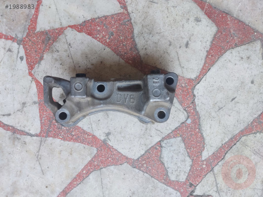 Peugeot 301 motor bağlantı kulağı çıkma