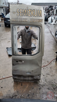 TRANSIT BAGAJ KAPISI  SAG ORJİNAL ÇIKMA 2014 2022