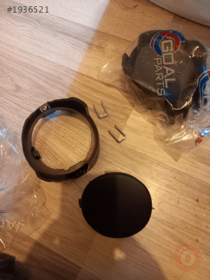Clio 2 sis farı çerçeve takimi