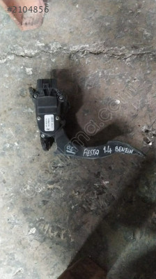 Fiesta 1.4 benzinli gaz pedalı çıkma