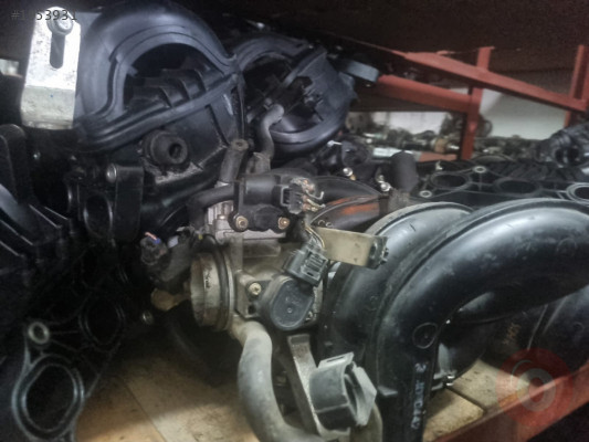 2004-2008 TOYOTA HİLÜX 2,5 ÇIKMA TEMİZ EMME MANİFOLDU