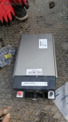 VOLVO S90 YEDEK AKÜ BATARYASI ÇIKMA ORJİNAL 32301105