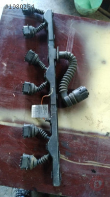 92-2000 bmw e36 e39 3.28 5.28 çıkma enjektör tesisatı