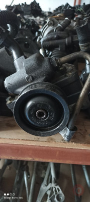 Ford Fiesta 1.25 1.4 benzinli direksiyon pompası çıkma orjin