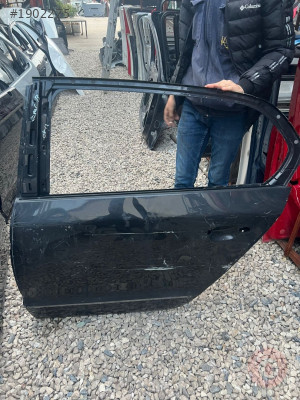 2008-2012 Skoda süper b sol arka kapı çıkma