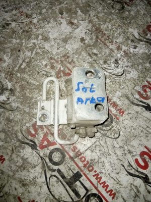 CC PASSAT KAPI SOL ARKA MENTEŞE 3C838411