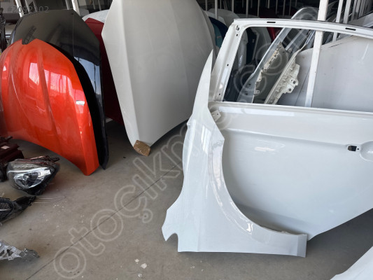 Golf 8 sağ çamurluk orijinal Çıkma