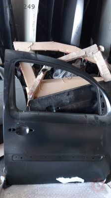 RENAULT  KANGO 2008-15 SIFIR SOL ÖN KAPI ÇELİKLER OTO ÇIKMA