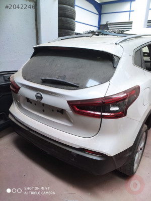 NİSSAN QASHQAİ J11 SAĞ ARKA KAPI KOLU ve TÜM PARÇALARI...MİL