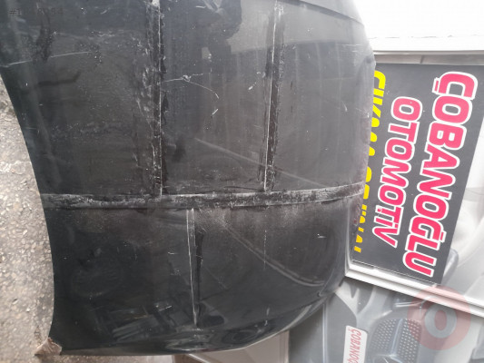 Audi a 4 ön kabut orjinal boyasız çıtır hasarlı