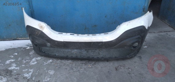 Renault trafik çıkma ön tampon sisli az hasarlı