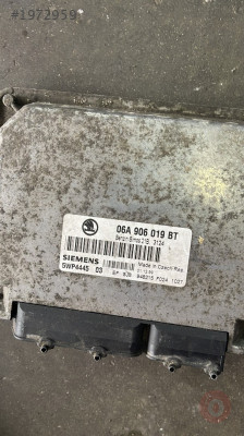 06A906019BT 5WP4445 SKODA OCTAVIA 1.6 ÇIKMA MOTOR BEYNİ