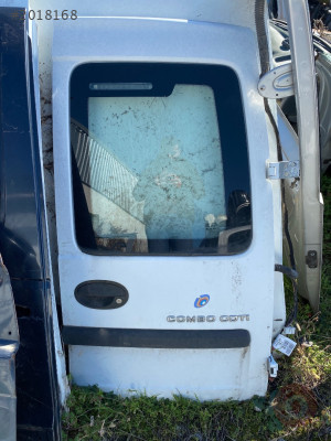 OPEL COMBO SAĞ BAGAJ KAPAĞI