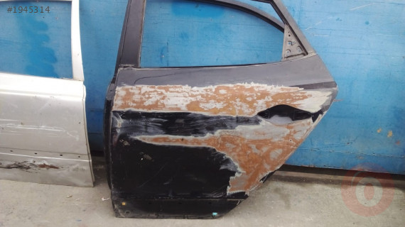 hyundai elentra sol arka kapı