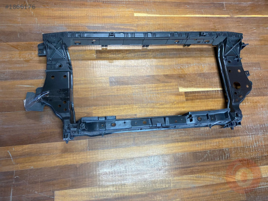 625009467R Clio 5 ön panel