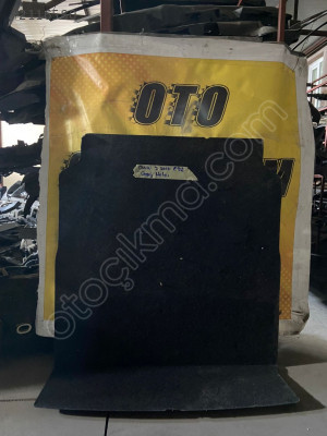 Bmw 3 serisi E92 bagaj halısı A2056800605