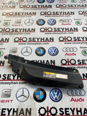 658853343 skoda kamiq 2021 ön panel panjur üst kaplaması