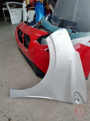 Peugeot 208 sol ön çamurluk